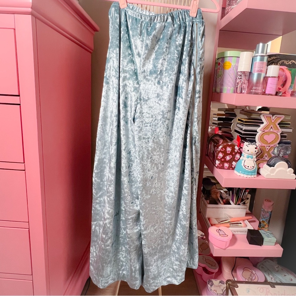 One spo velvet pants